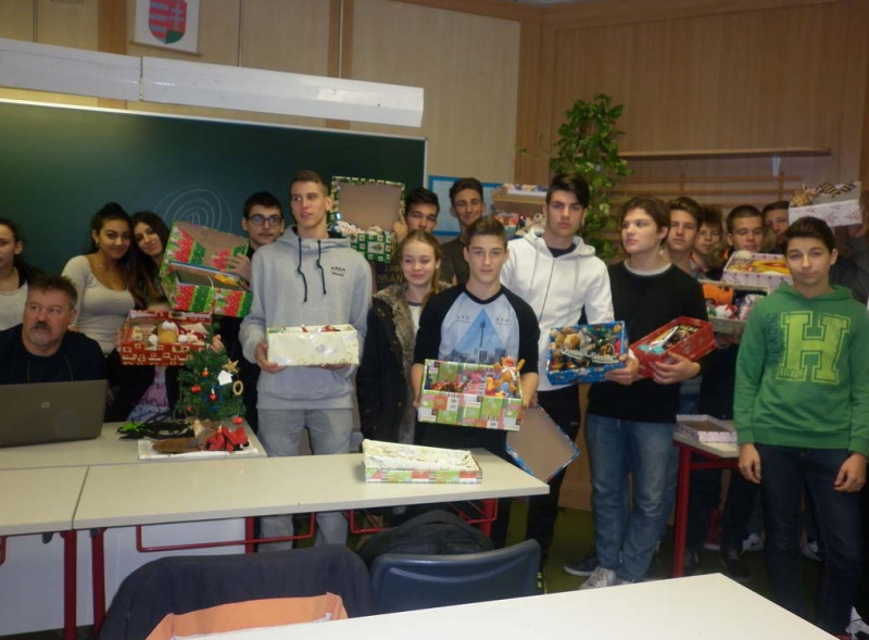 Cipős-doboz akció 2015 karácsony fotógaléria