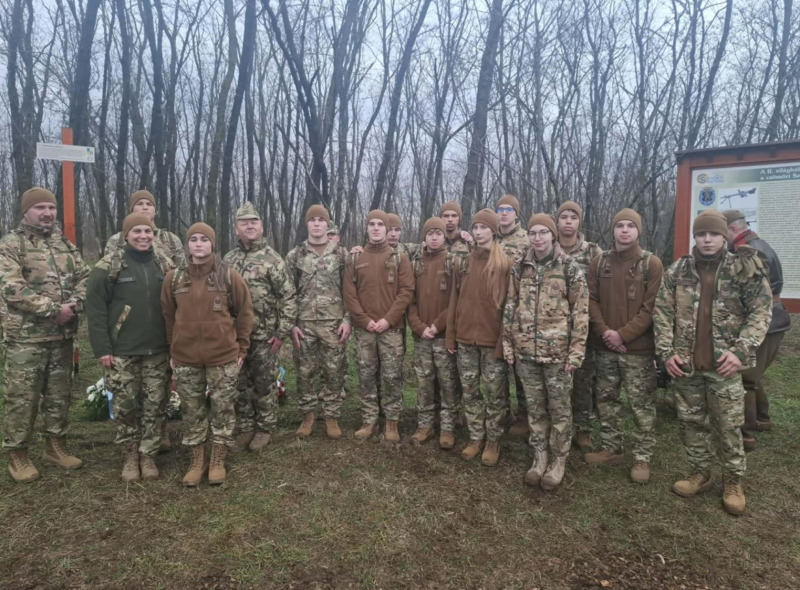 Doni hősök emléktúrája Csömörön