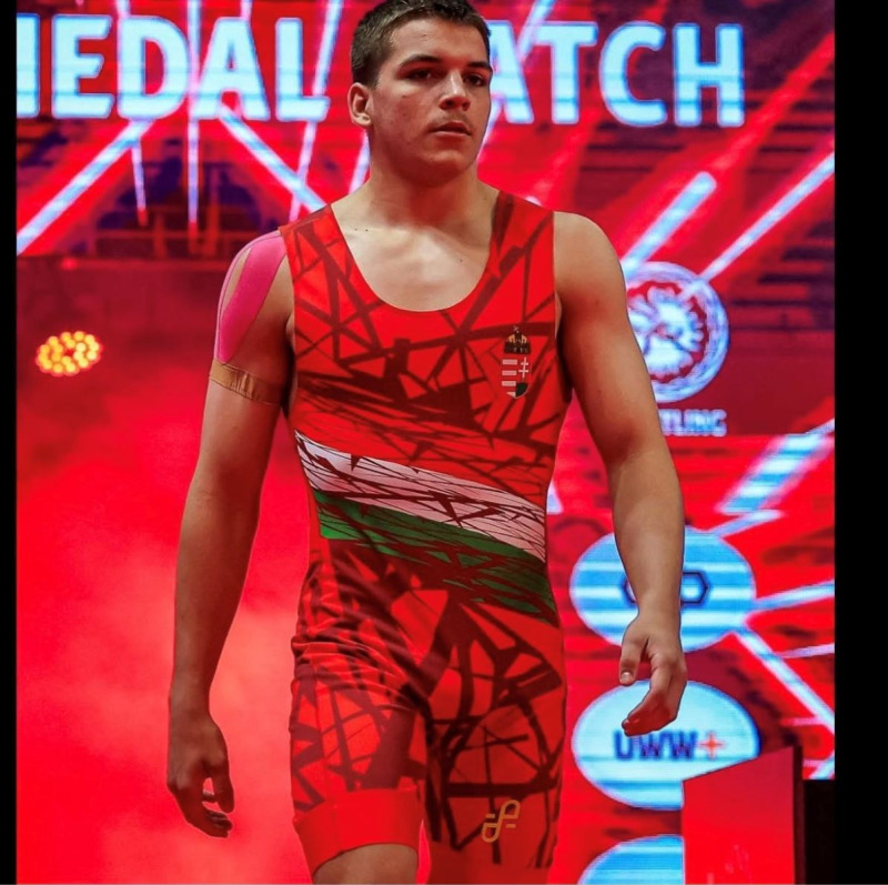 Szilágyi Dominik ezüstérmes az U17-es birkózó Eb-n